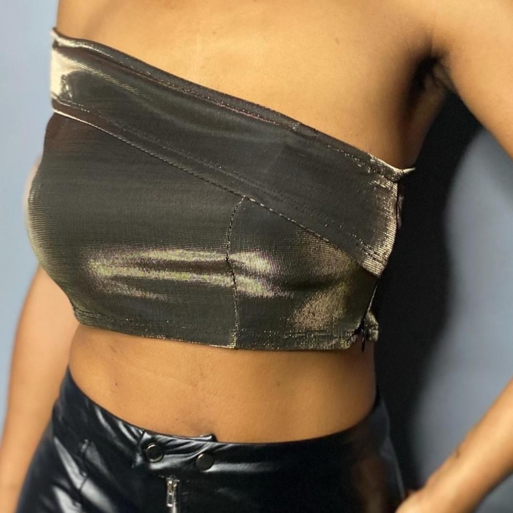 Gold Metallic One Shoulder Crop Top⭐️